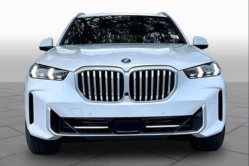Mineral White Metallic 2026 BMW X5 PHEV xDrive50e
