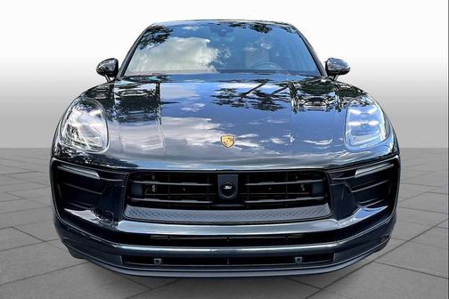 2025 Porsche Macan AWD