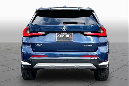 Phytonic Blue Metallic 2025 BMW X1 xDrive28i