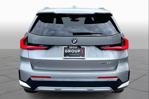Space Silver Metallic 2026 BMW X1 xDrive28i