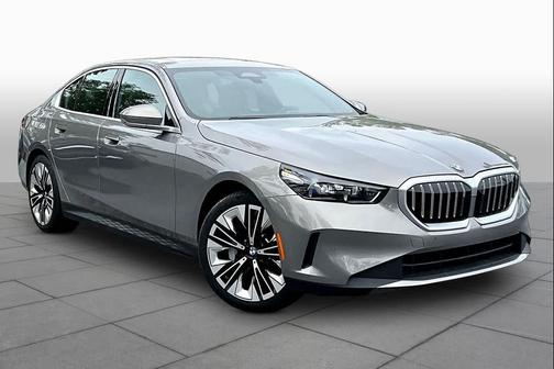 Oxide Grey Metallic 2025 BMW 530 530i