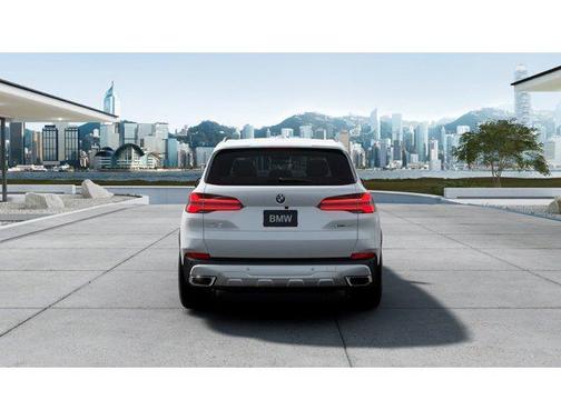 Mineral White Metallic 2026 BMW X5 xDrive40i