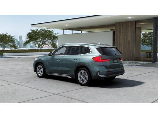 Cape York Green Metallic 2026 BMW X1 xDrive28i
