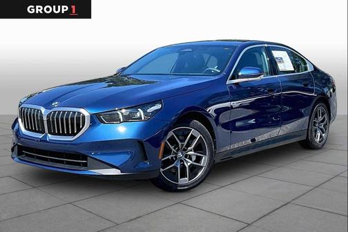 Phytonic Blue Metallic 2026 BMW 530 530i