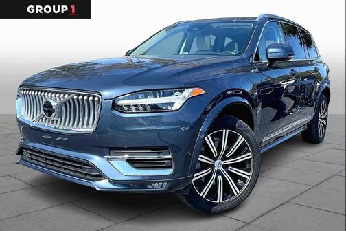 2023 Volvo XC90 B5 Plus