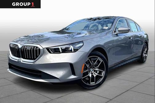 Oxide Grey Metallic 2026 BMW 530 530i