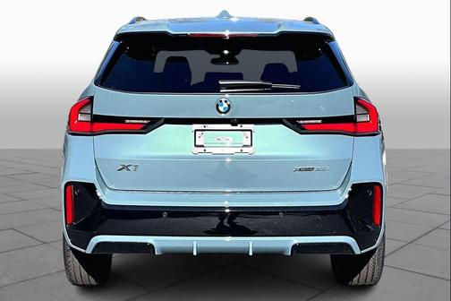 Cape York Green Metallic 2026 BMW X1 xDrive28i