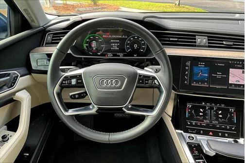 2024 Audi Q8 e-tron Premium Plus