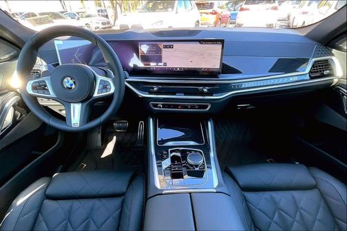 2026 BMW X6 xDrive40i