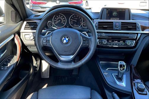 2018 BMW 330 330i