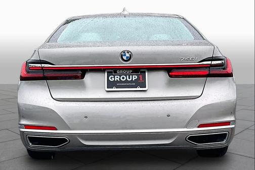 Cashmere Silver Metallic 2021 BMW 740 740i