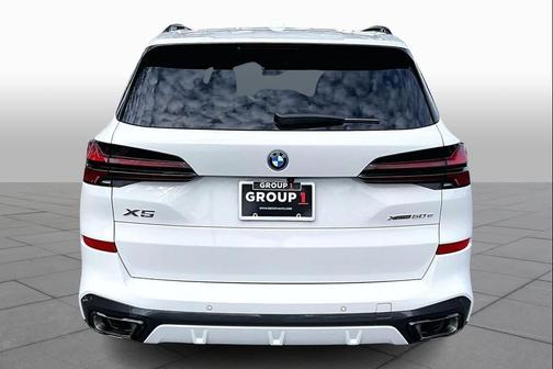 Alpine White 2026 BMW X5 PHEV xDrive50e