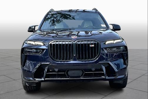 2023 BMW X7 M60i