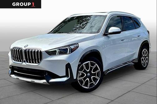 Mineral White Metallic 2025 BMW X1 xDrive28i