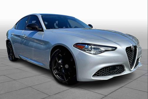 2021 Alfa Romeo Giulia Base