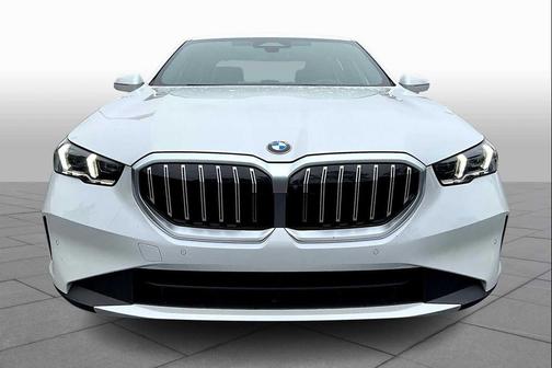 2024 BMW 540 i xDrive