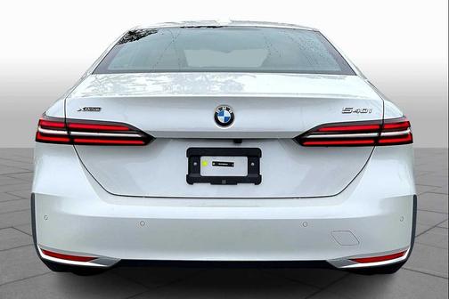 2024 BMW 540 i xDrive