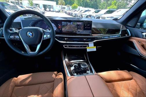 Skyscraper Grey Metallic 2026 BMW X5 xDrive40i