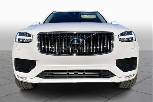 2021 Volvo XC90 T6 Momentum