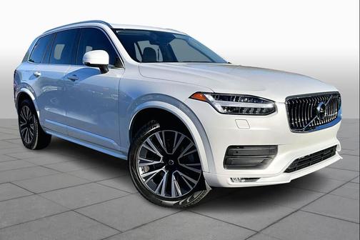 2021 Volvo XC90 T6 Momentum