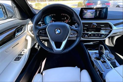 2020 BMW 530 530i