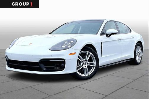2023 Porsche Panamera 