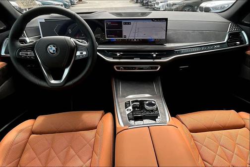 Mineral White Metallic 2026 BMW X5 sDrive40i