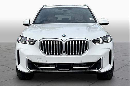 Mineral White Metallic 2026 BMW X5 sDrive40i
