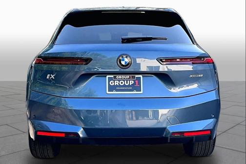 2026 BMW iX xDrive60