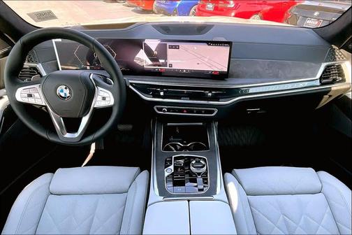 2026 BMW X7 xDrive40i