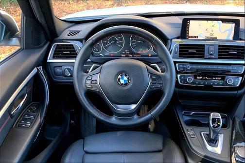 2018 BMW 330 xDrive
