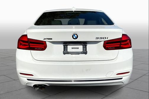 2018 BMW 330 xDrive