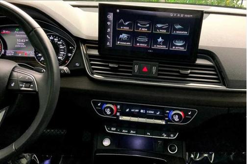2022 Audi Q5 45 S line Premium