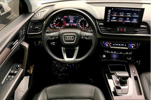 2022 Audi Q5 45 S line Premium