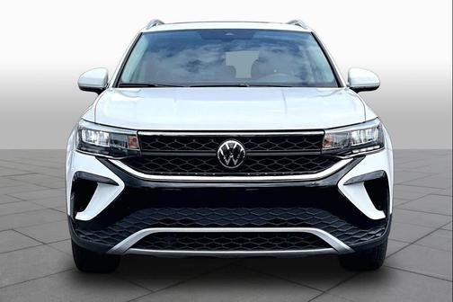 Pure White 2023 Volkswagen Taos 1.5T SE