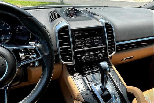 2016 Porsche Cayenne AWD 4dr