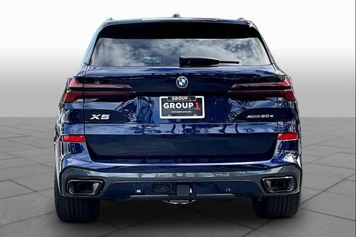 Tanzanite Blue II Metallic 2026 BMW X5 PHEV xDrive50e