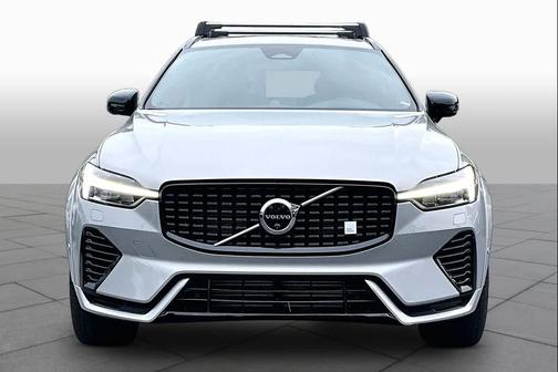 Silver Dawn Metallic 2024 Volvo XC60 Recharge Plug-In Hybrid T8 Polestar