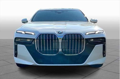 2024 BMW 740 i
