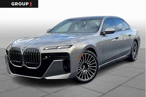 2025 BMW 740 i xDrive