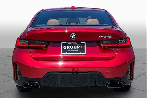 Vegas Red Metallic 2025 BMW M340 M340i