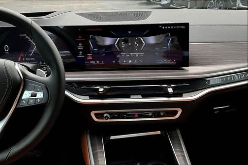 Mineral White Metallic 2026 BMW X5 PHEV xDrive50e