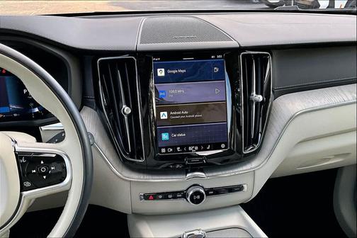 2023 Volvo XC60 B5 Ultimate Bright Theme