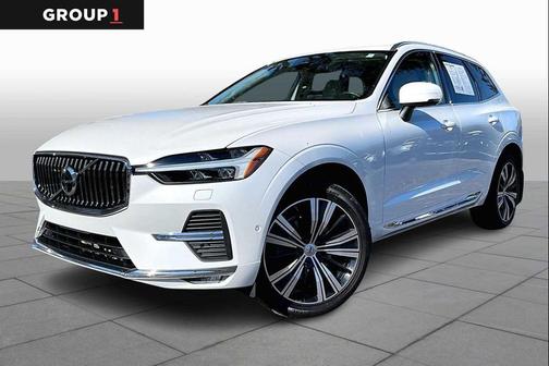 2023 Volvo XC60 B5 Ultimate Bright Theme