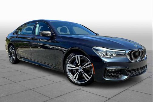 2019 BMW 740 740i