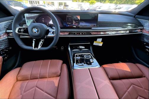 Mineral White Metallic 2026 BMW 740 740i
