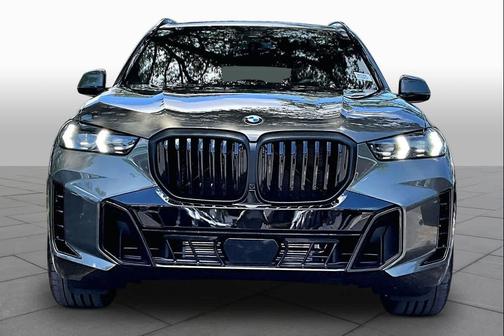 Manhattan Green Metallic 2026 BMW X5 xDrive40i