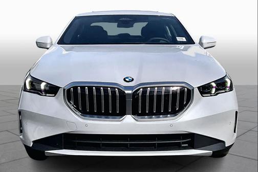 White 2026 BMW 530 530i