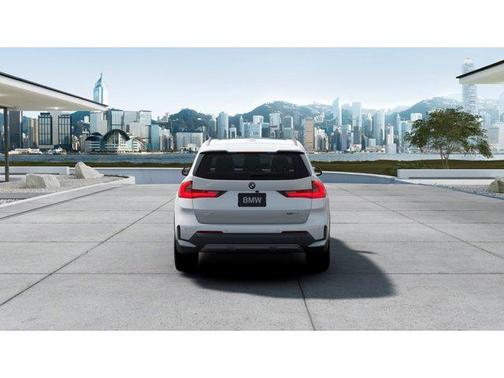 Mineral White Metallic 2026 BMW X1 xDrive28i