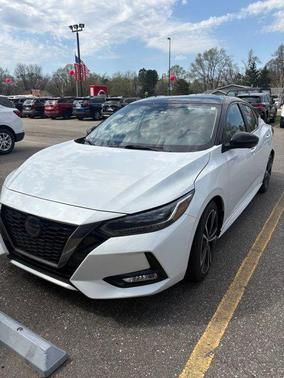 White 2023 Nissan Sentra SR